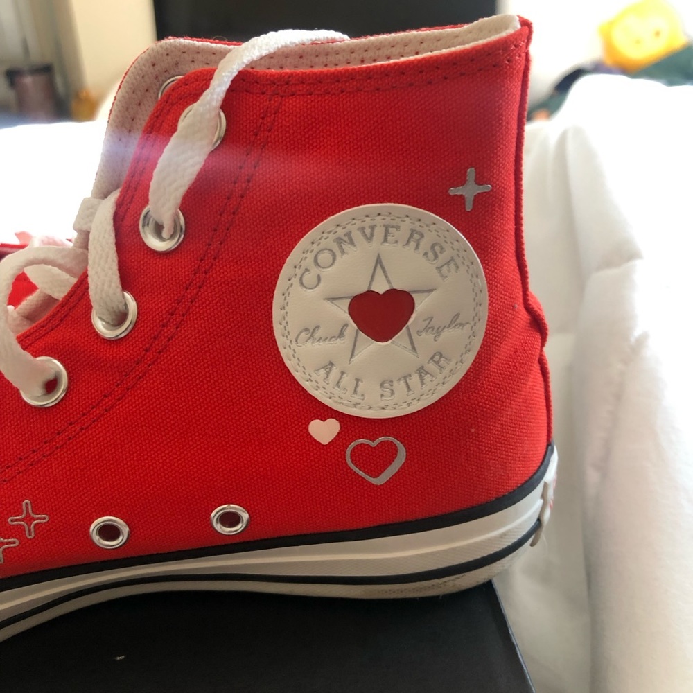 limited edition sold out size 7 red converse! Fever Dream Vintage